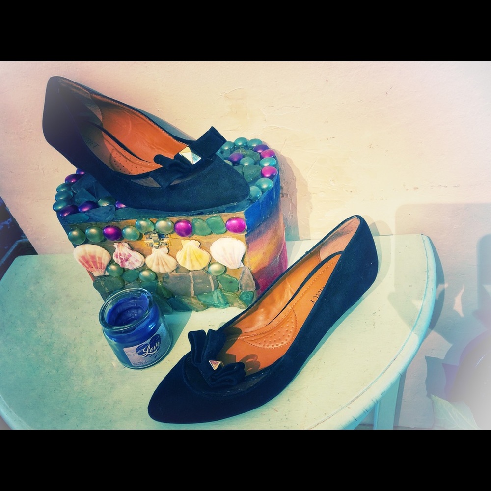 Classy Ellen Tracy Dress Shoes